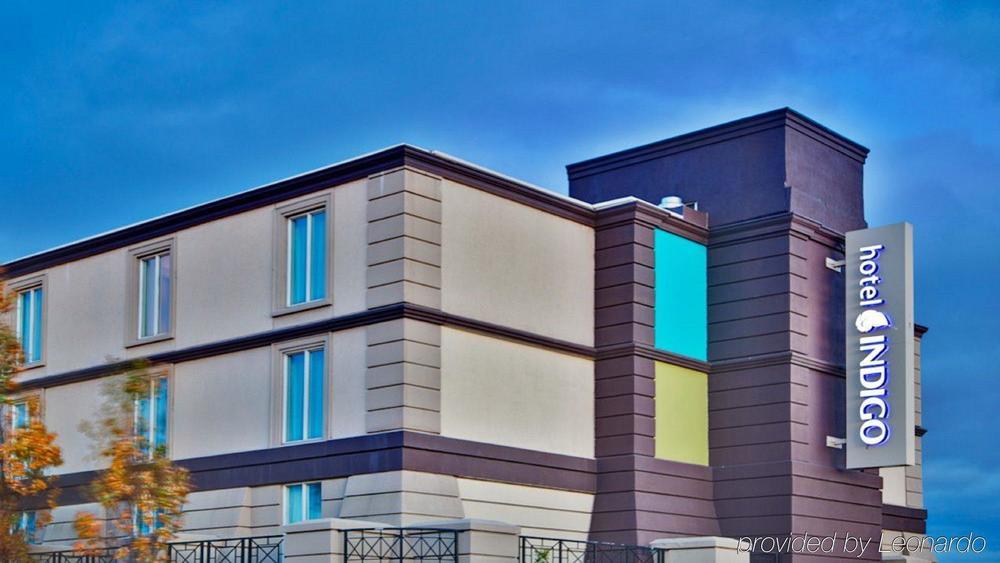Best Western Premier Toronto Airport Carlingview Hotel Exterior foto