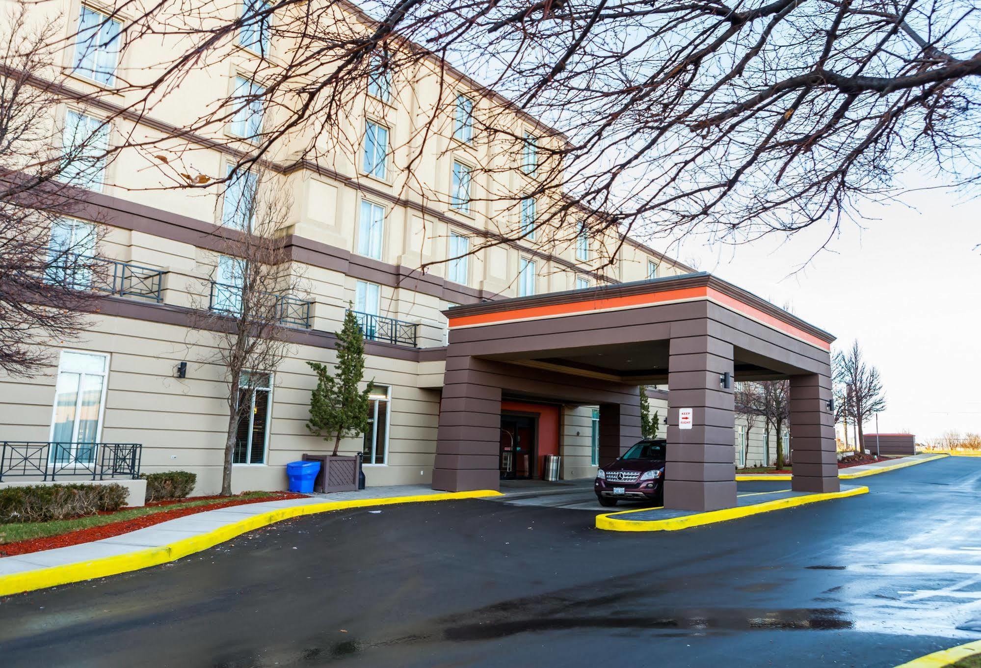 Best Western Premier Toronto Airport Carlingview Hotel Exterior foto